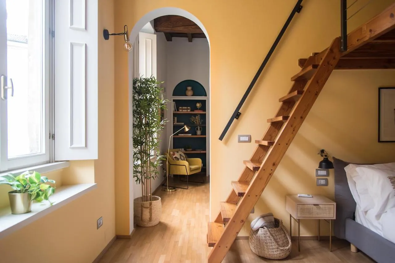 Apartment Youhosty - Santa Marta 11 Milan