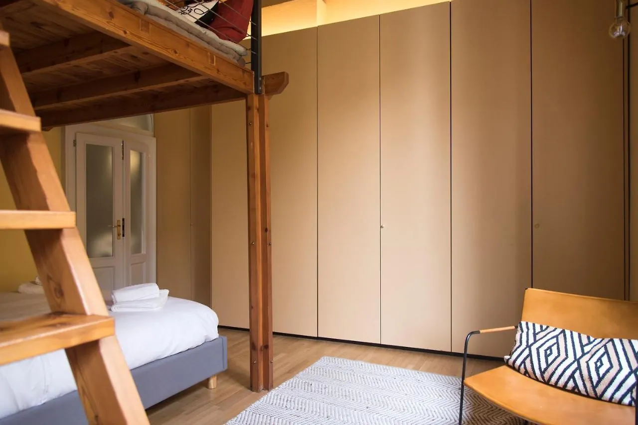 Apartment Youhosty - Santa Marta 11 Milan Italy